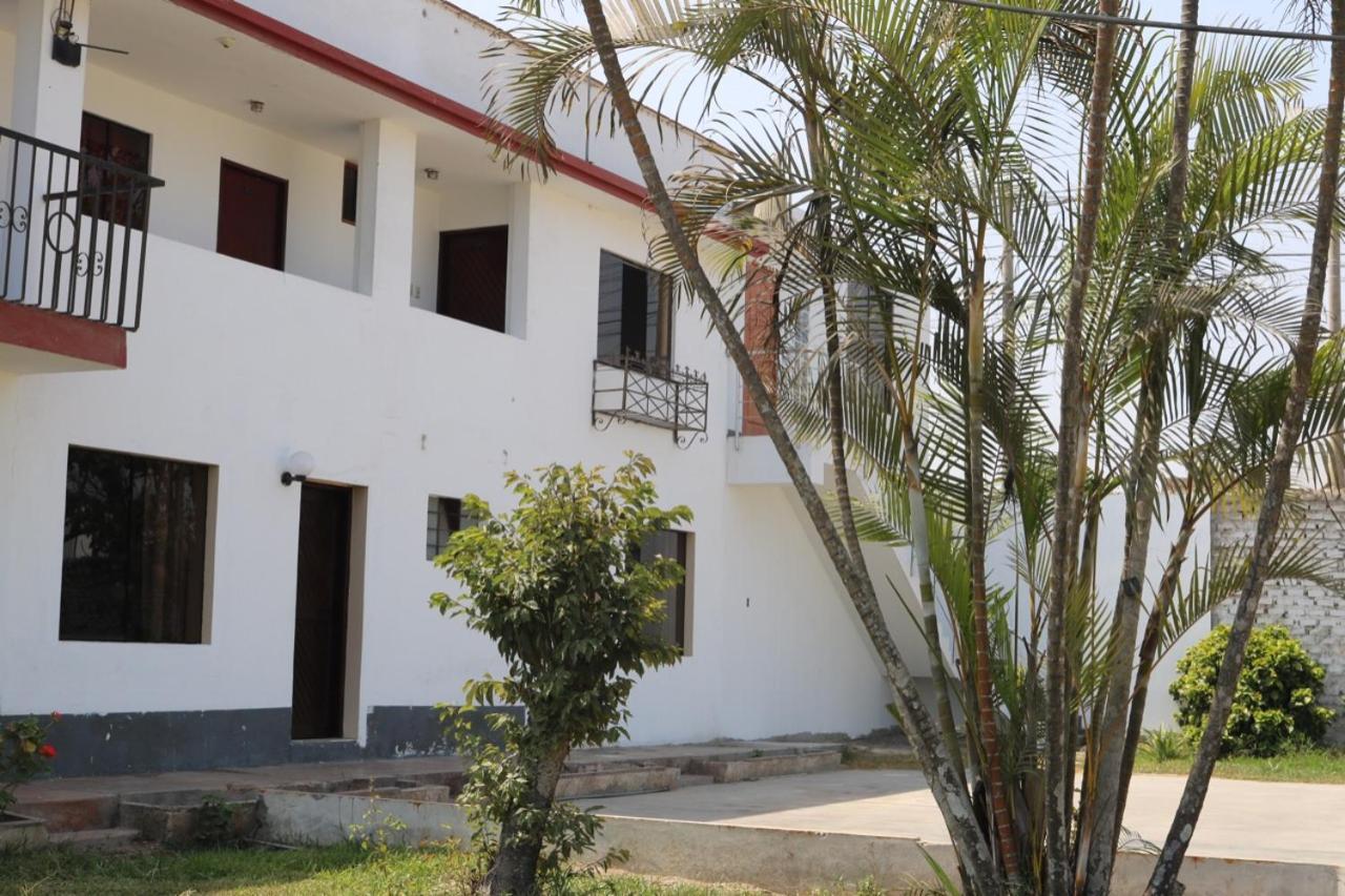 Los Naturales Huaral Ngoại thất bức ảnh